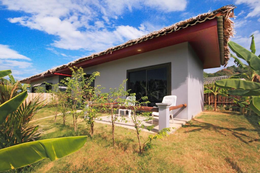 The Villa Laemhin Lagoon Resort Phuket Esterno foto